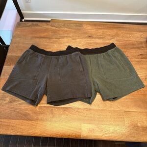 Lululemon At Ease Shorts (2) XL
